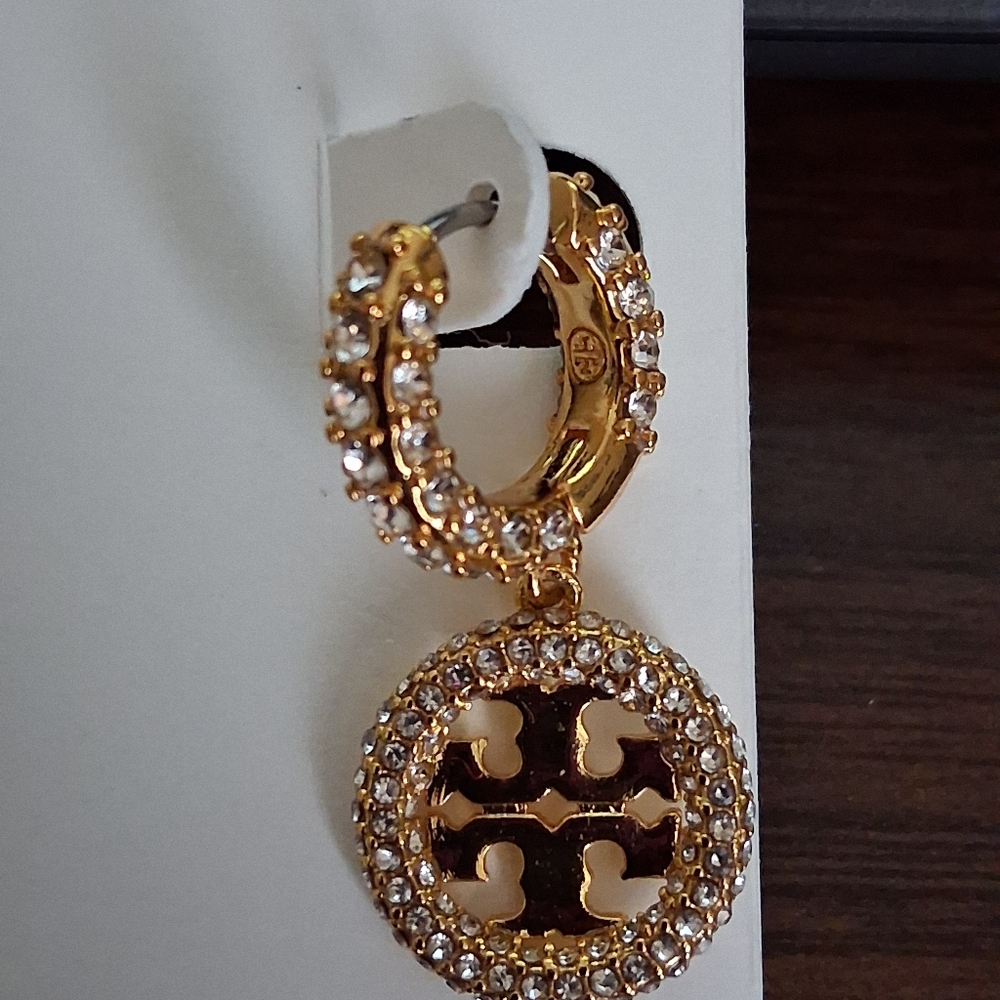 Tory Burch Miller Pave Huggie Gold and Crystal Hoop Earrings NEW $130 Retail - Picture 3 of 6